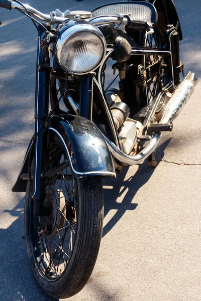 Close Motorcycle Parked City Street — Stock Photo, Image