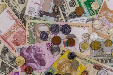 Farklı ülkelerden banknot ve madeni paraların arka planı