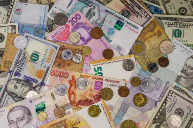 Farklı ülkelerden banknot ve madeni paraların arka planı
