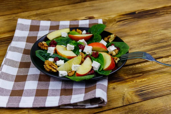 Ensalada Espinacas Otoño Con Manzana Queso Feta Nuez Arándano Seco —  Fotos de Stock