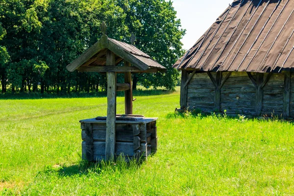 Oude Put Een Dorp Oekraïne — Stockfoto