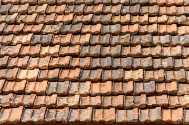 Arkaplan için eski kiremitli çatı dokusu