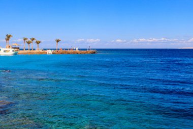Mısır 'ın Hurghada sahilindeki Kızıl Deniz manzarası