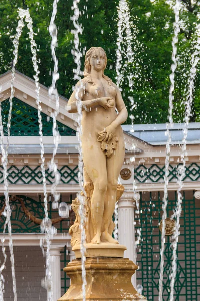 Fontana Eva Nel Parco Inferiore Peterhof San Pietroburgo Russia — Foto Stock