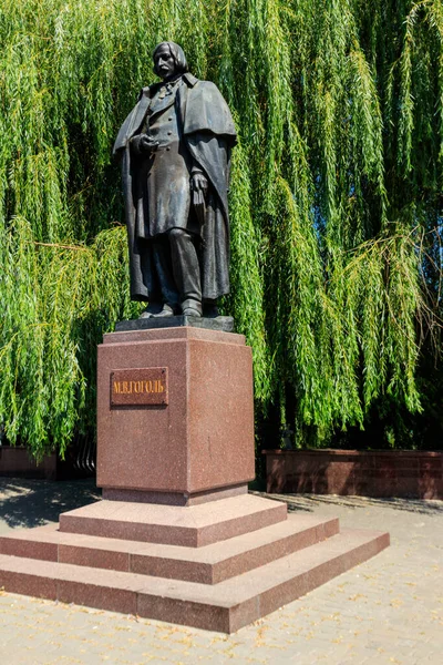 Monumento Escritor Russo Nikolai Gogol Myrhorod Ucrânia — Fotografia de Stock