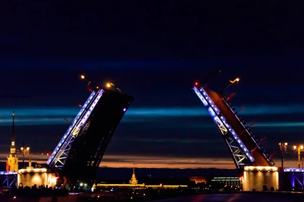 Eröffnung Der Zugbrücke Des Palastes Nachtansicht Der Palastbrücke Von Der — Stockfoto