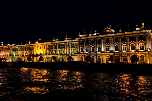 Vista Noturna Palácio Inverno São Petersburgo Rússia Vista Rio Neva — Fotografia de Stock