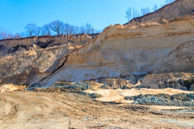 Kum ocağının manzarası