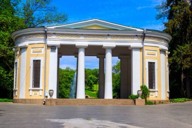 Uman, Ukrayna 'daki Sofiyivka Parkı' ndaki Flora Pavyonu