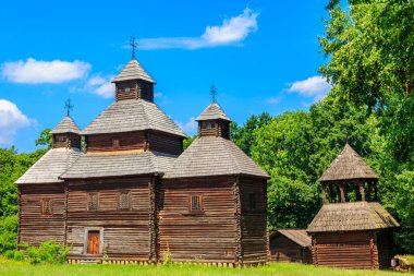 Ukrayna 'nın Kiev kenti yakınlarındaki Pyrohiv (Pirogovo) köyündeki antik ahşap Ortodoks Başkalaşım Kilisesi