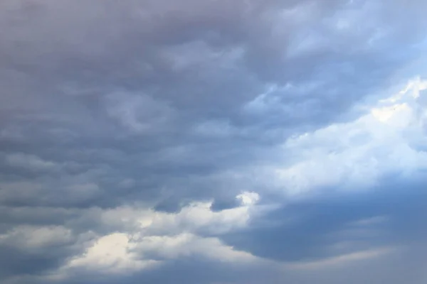 Duistere Storm Wolken Lucht Voor Onweer Regen Dramatische Lucht Achtergrond — Stockfoto