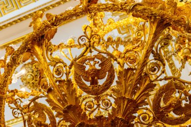 Altın çift başlı kartal. Rusya İmparatorluğu ve Rusya Federasyonu 'nun arması.