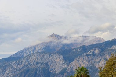 Antalya ilinin Kemer ilçesinden Tahtali Dağı, aynı zamanda Lycian Olympus olarak da bilinir.