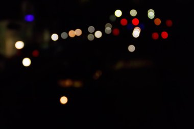 Bokeh efektli bulanık şehir ışıklarının soyut arkaplanı