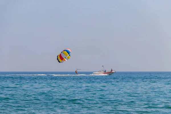 Lazurne Ukraine Juli 2020 Parasailing Auf Dem Schwarzen Meer Lazurne — Stockfoto