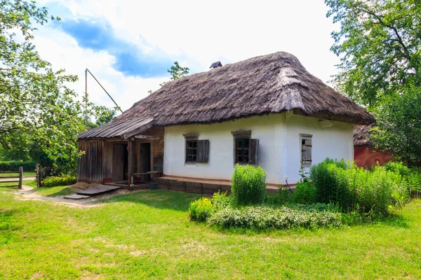 Ancient Traditional Ukrainian Rural House Pyrohiv Pirogovo Village Kiev Ukraine — Stock Photo, Image