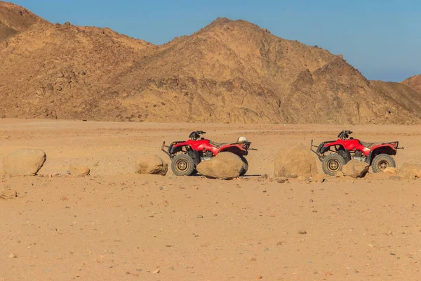 Quad Rower Atv Wycieczki Safari Pustyni Arabskiej Egipt — Zdjęcie stockowe
