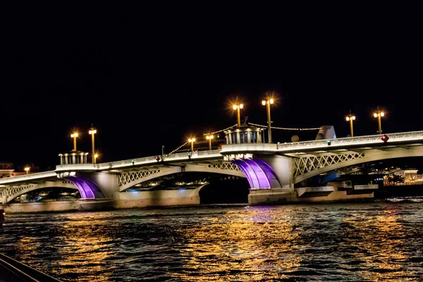 Puente Anunciación Sobre Río Neva San Petersburgo Rusia Vista Nocturna — Foto de Stock