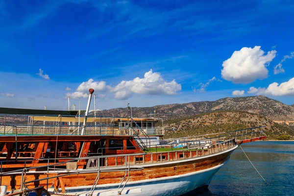 Puerto Con Embarcaciones Turísticas Costa Mediterránea Turquía — Foto de Stock