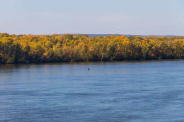 Sonbaharda Dinyeper Nehri 'ne bak.