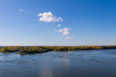 Sonbaharda Dinyeper Nehri 'ne bak.