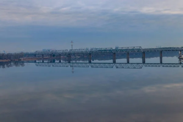 Veduta Del Ponte Ferroviario Petrivskiy Attraverso Fiume Dnieper Kiev Ucraina — Foto Stock