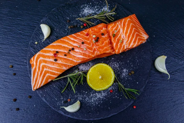 Raw Salmon Fillet Spices Black Slate Top View — Stock Photo, Image