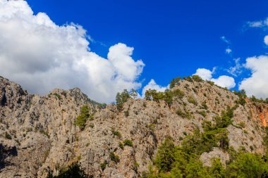 Türkiye 'nin Antalya ilindeki Taurus dağlarının manzarası