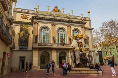 Rakamlar, İspanya - 20 Mart 2024: Figueres, İspanya 'daki Dali Tiyatro Müzesi