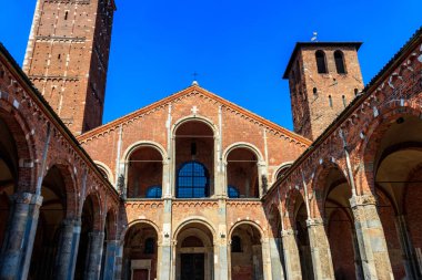 İtalya, Milano 'da Sant' Ambrogio Bazilikası