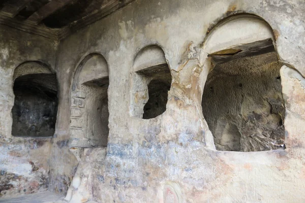 Kafkasya dağlarındaki eski mağara şehri Uplistsikhe, Georgia