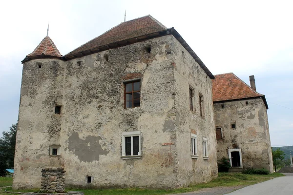 Château Saint-Miklosh à Chinadievo — Photo