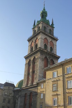 Lviv 'deki varsayım kilisesi.