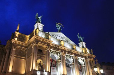Lviv opera binası