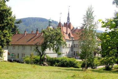 Kont Chinadievo Schonborn Sarayı