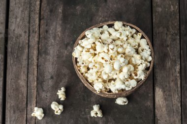 Hindistan cevizi kase mısır pop