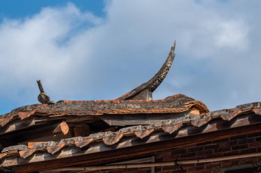 Geleneksel Çin halk evlerinin çatısı ve saçakları