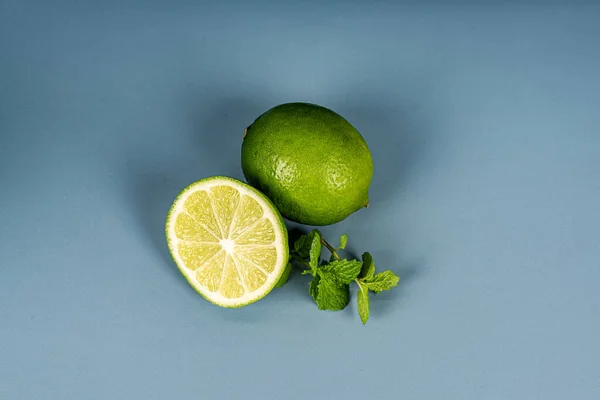 Grön Citron Och Mynta Blå Och Grön Bakgrund — Stockfoto