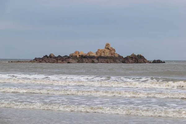 Des Îles Milieu Mer Des Récifs Des Plages Sur Côte — Photo