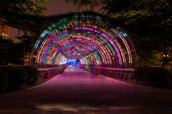 Pasaje Del Jardín Por Noche Colores Coloridos — Foto de Stock