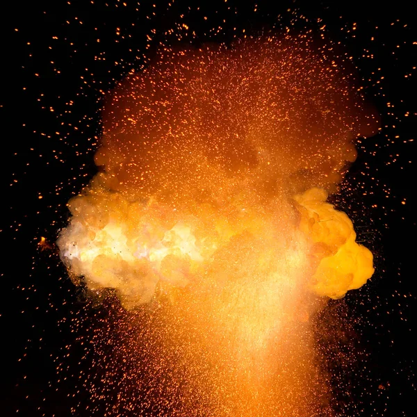 Взрыв Огненной Бомбы Оранжевый Цвет Искрами Дымом Черном Фоне — стоковое фото