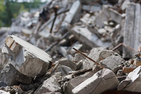 Destroyed building - rubble — Stock Photo, Image