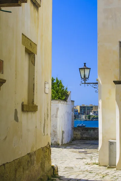 Otranto tarihi merkezi içinde dar sokakları