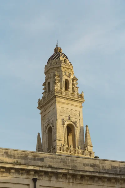 Lecce, die Spitze des Glockenturms — Stockfoto