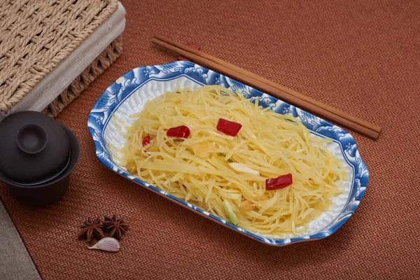 Klassiek Chinees Recept Hete Zure Aardappelscherven Rechtenvrije Stockafbeeldingen