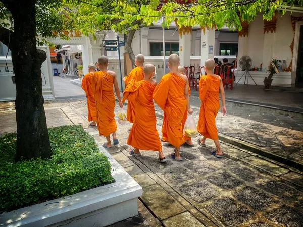 Atrás Dos Passeios Novatos Wat Makut Kasatriyaram Ratchaworawihan Uma Importante — Fotografia de Stock