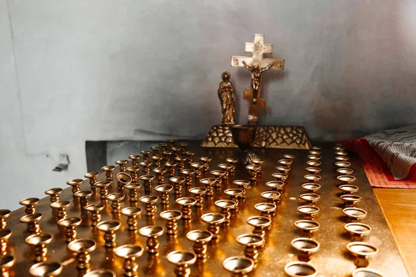 Tanrı 'ya Giden Ailelerimizin Ruhları İçin Dua Etme Yeri. Rus Ortodoks Kilisesi