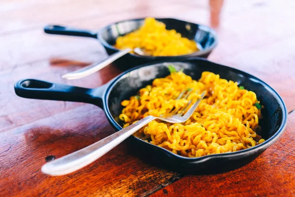 Lezzetli Maggie Noodles. Hint Maggie Eriştesi.