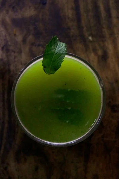 Summer Juice. Mint and Green Mango. Awesome in Hot Time.