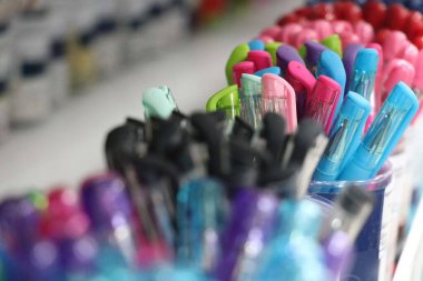 Kalemler. Sanat Dünyası için Birçok Renk Elementi